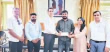 MP Naveen Jindal gives financial aid to dog rescue organization for treatment of stray dogs
