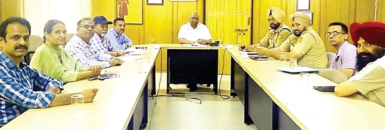 Meeting of Director, SLIET Longowal with senior officials of police under war against drugs campaign of Punjab govt