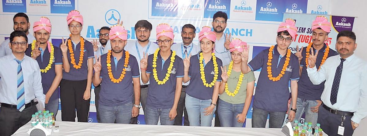 Karnal’s Arsh Gandhi secures AIR 11 in NEET UG 2025; 51 Aakash students clear exam