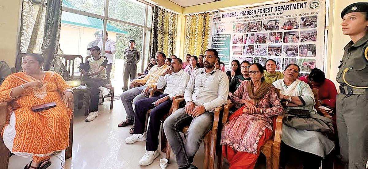 UNDP and DEST&CC team visit Nachan Forest Division to assess climate change impact