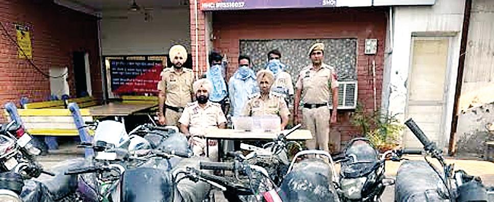Gharuan police arrests 3 along with 7 stolen motorcycles