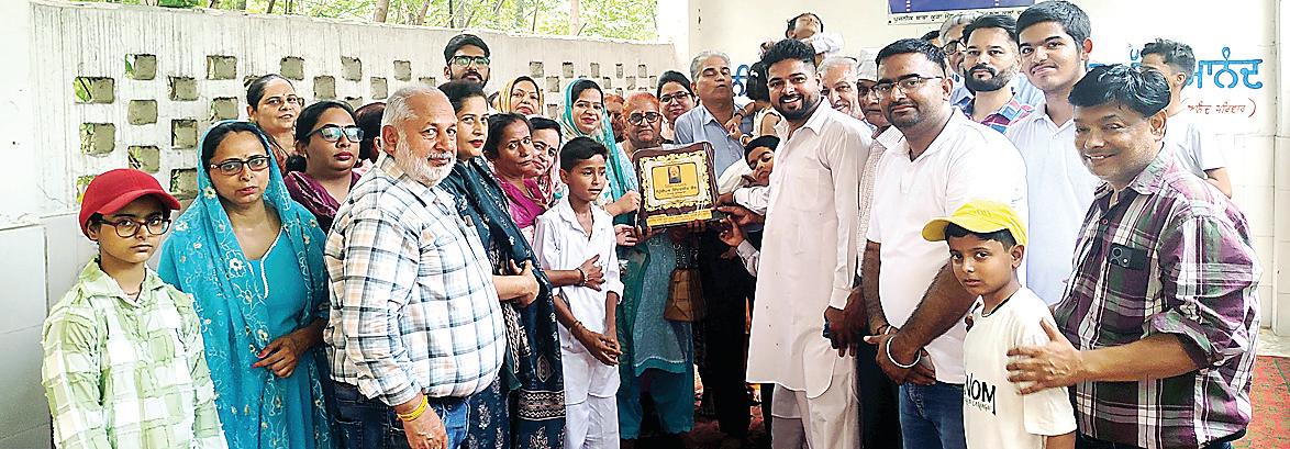 Annual Bhandara organized in memory of Baba Kudha Mal, Rulia Ram, Sawan Mal