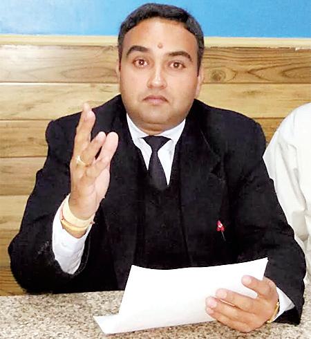 Making charging station at Shahid Smarak is an insult to the martyrs: Vishav Chakshu