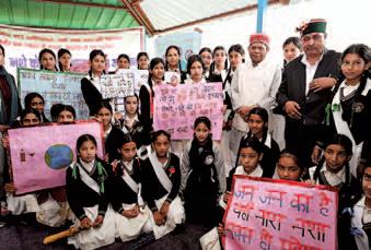 Governor carries anti-drug drive in remote Dodra-Kwar region