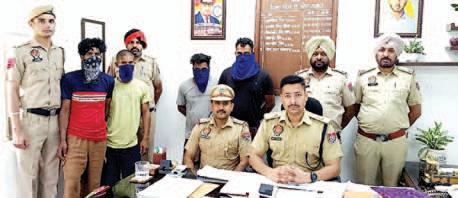 Mullapur Garibdas police arrests culprits involved in 3 different snatching incidents
