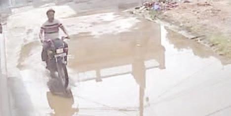 Stagnant rainwater becomes eye sore for people