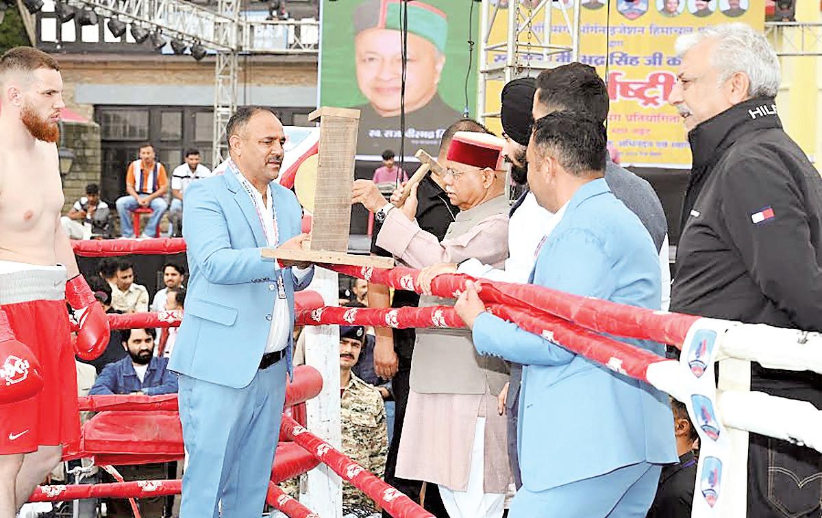 Governor inaugurates international boxing championship at Ridge Shimla