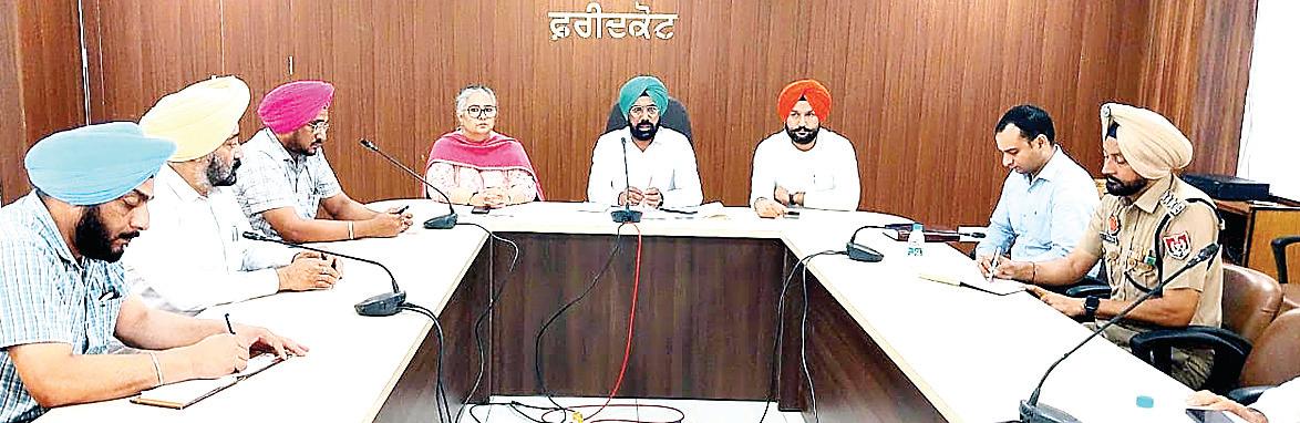 Chairman of Punjab Backward Classes Commission holds meeting with officials of various departments