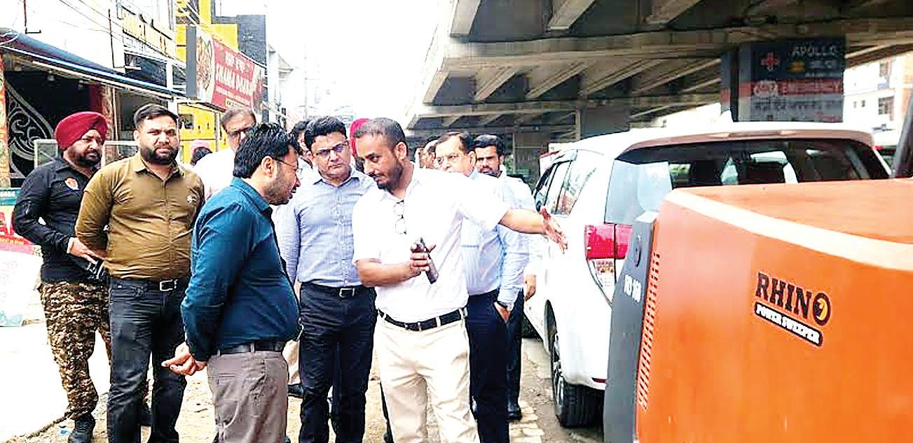 Cleanliness to be enhanced through outsourced machine operations: Dr. Ravjot