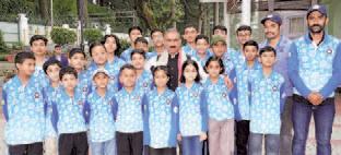 CM flags off state contingent for National Ice Skating Championship