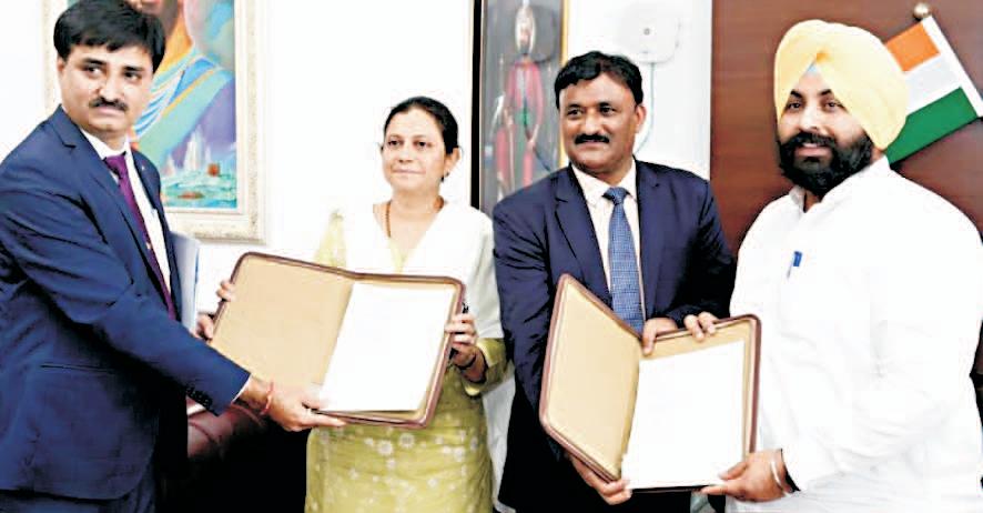 Mid-day meal staff get Rs 16L insurance cover: Bains