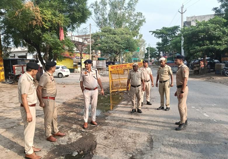 Police hold checking campaign keeping a close watch on suspicious persons
