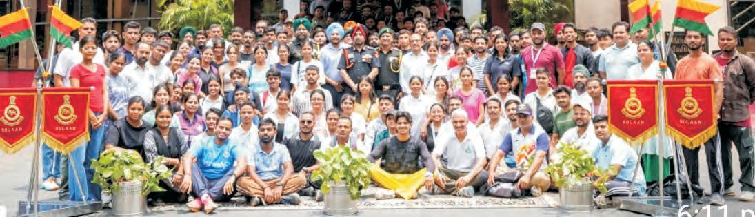 Civil defence volunteers visit Chandimandir military station