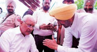 Goyal listens to problems of Nagar Panchayat Khanauri residents