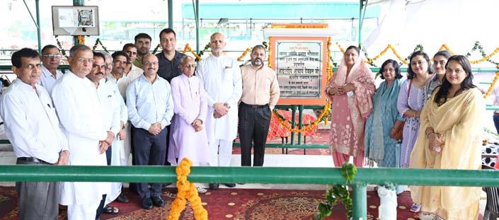 Governor Acharya Devvrat virtually inaugurates newly built gaushala