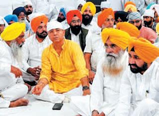 Punjab leaders pay tributes to Babu Bhagwan Dass Arora on 25th death anniversary