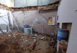 Three of family killed in roof collapse