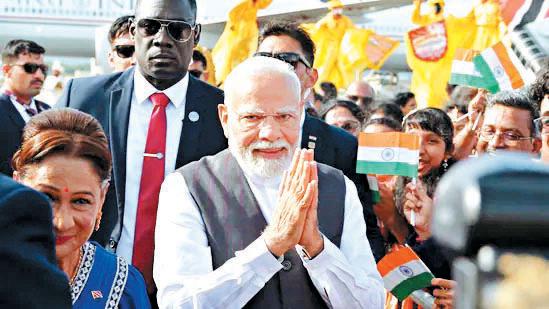 PM Modi welcomed with Bhojpuri Chautaal in Trinidad & Tobago
