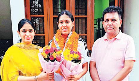 Alishal welcomed after winning 2 silver medals in Karate International Championship