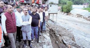 CM and LoP jointly inspect the disaster hit Thunag market