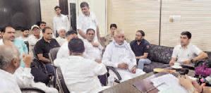 SDM Shashwat Sangwan holds meeting with officers and employees to solve problem of water logging