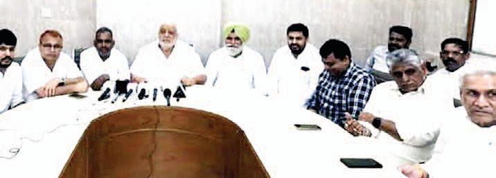 BJP govt giving protection to scamsters: Shamsher Singh Gogi