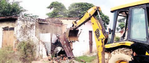 Yudh Nasheya Virudh – Mohali police demolish illegal construction of father-son duo involved in 12 criminal cases