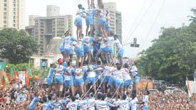 Dahi Handi celebrations in Maha and Gujarat, 'Jai Govinda' chants fill the air