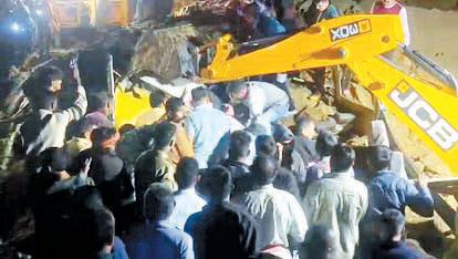 18 killed as landslide hits bus near Bilaspur
