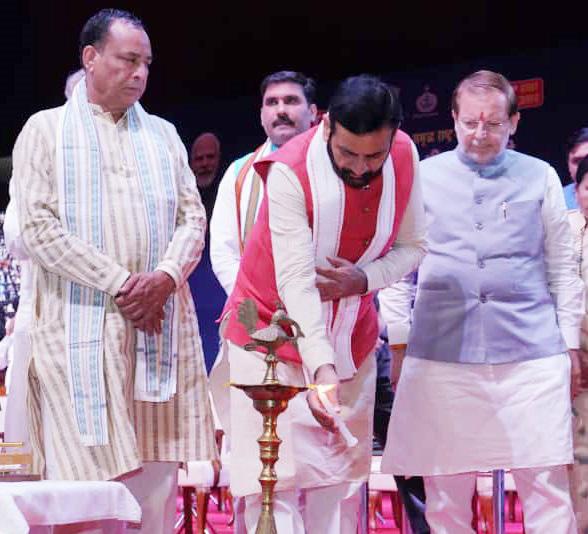 Pradhan Mantri Dhan-Dhanya Krishi Yojana' and 'Dalhan Atmanirbharta Mission' to strengthen agriculture and transform farmers' lives: CM