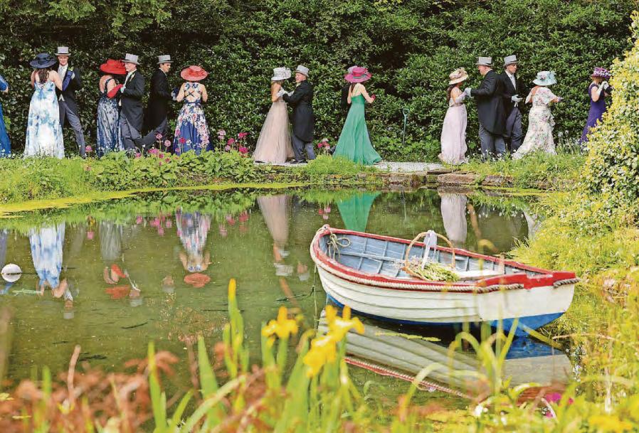 Flora Day dancers to parade through Helston to celebrate arrival of spring