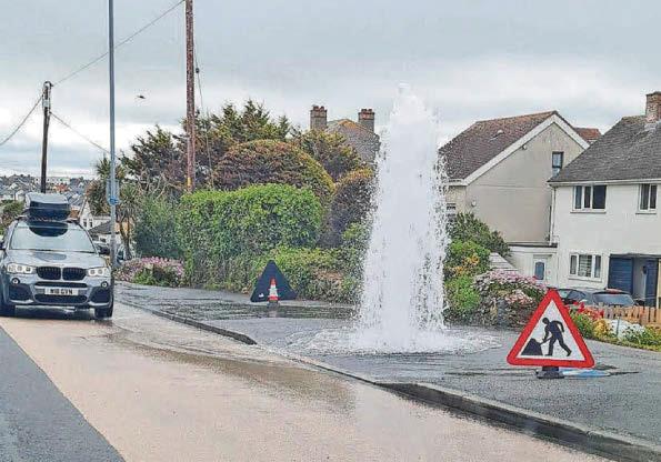 Water explodes from faulty fire hydrant