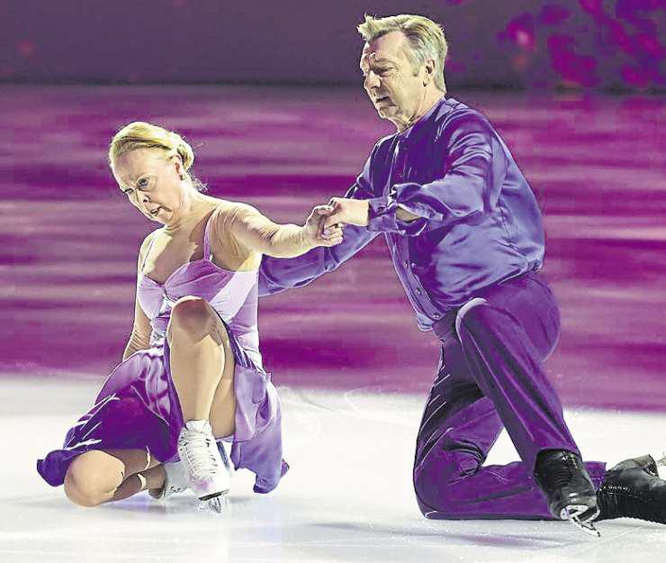 Torvill emotional as final leg of farewell approaches