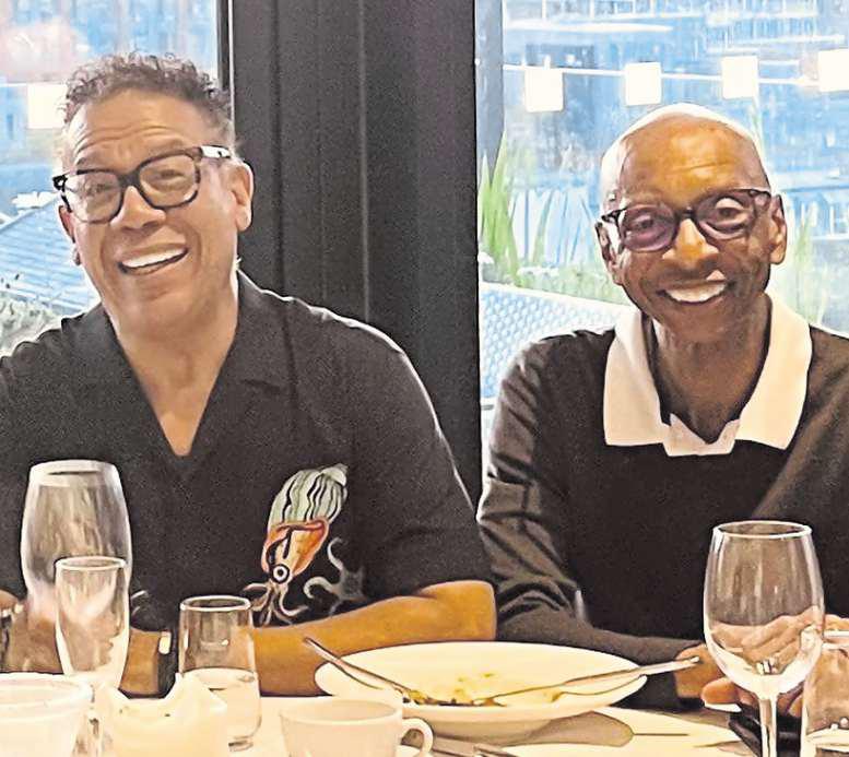 Berlin Heroes back - Bowie's DAM band reunite after 40 years