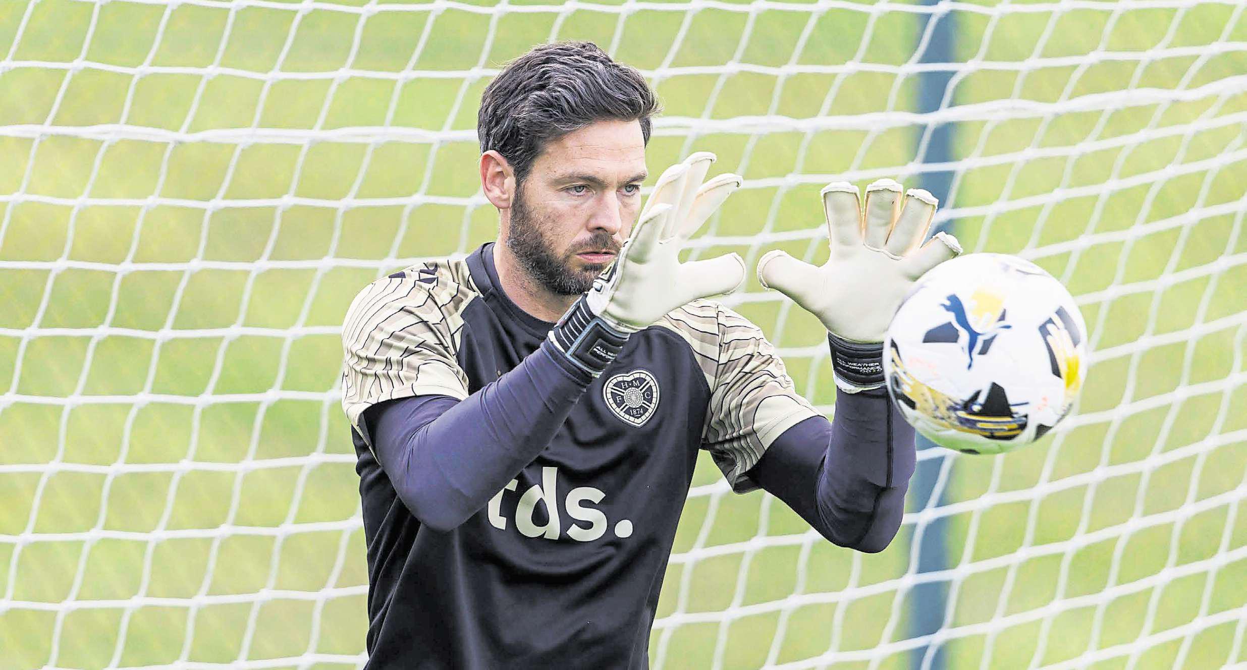 Clarke praises Gordon's resilience amid mini-crisis between the sticks