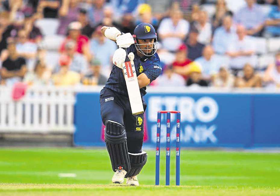 Durham's Gay downs Spitfires with stunning innings of 119