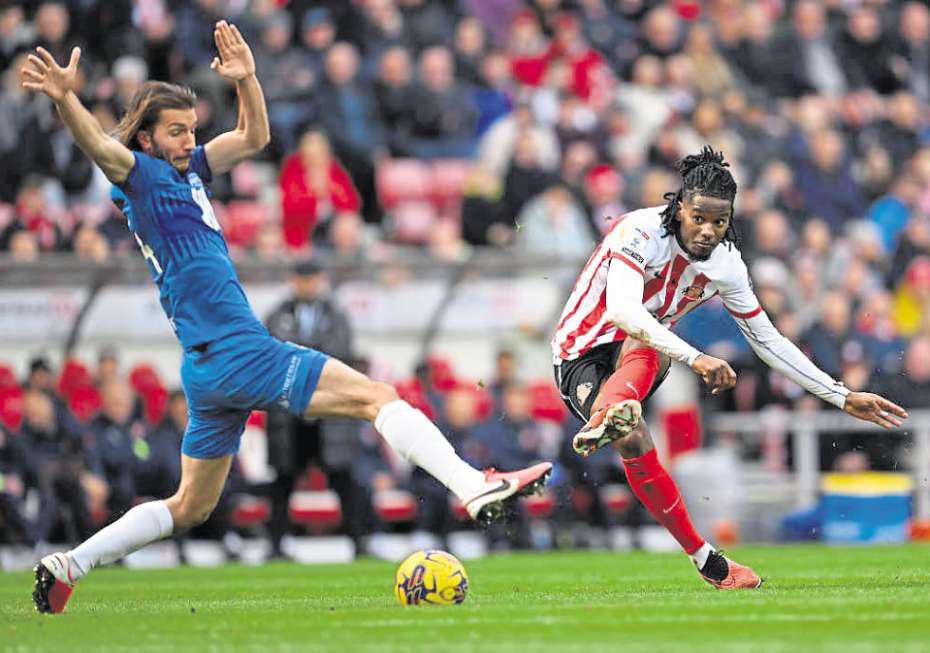 Ekwah joins Saint-Etienne on permanent switch from Cats