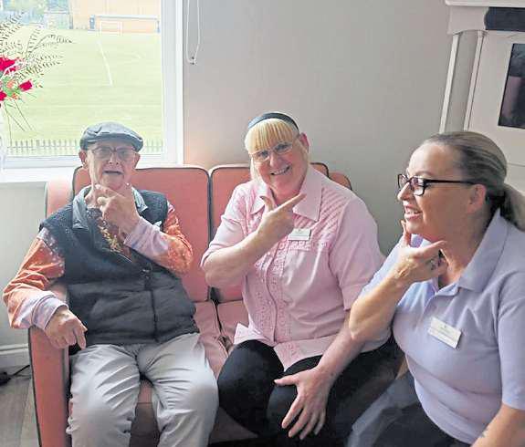 Sunderland care home celebrates Makaton International Awareness Day with residents
