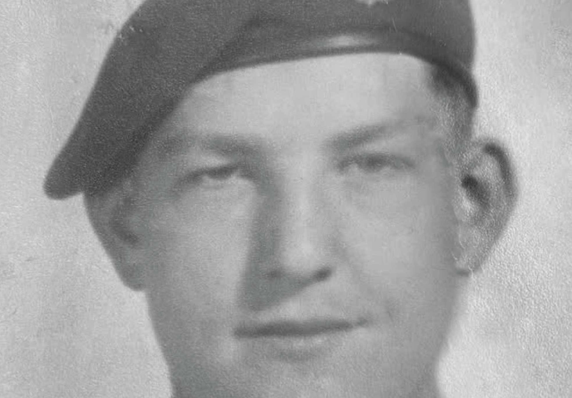 Community joins together to give veteran a fitting send-off