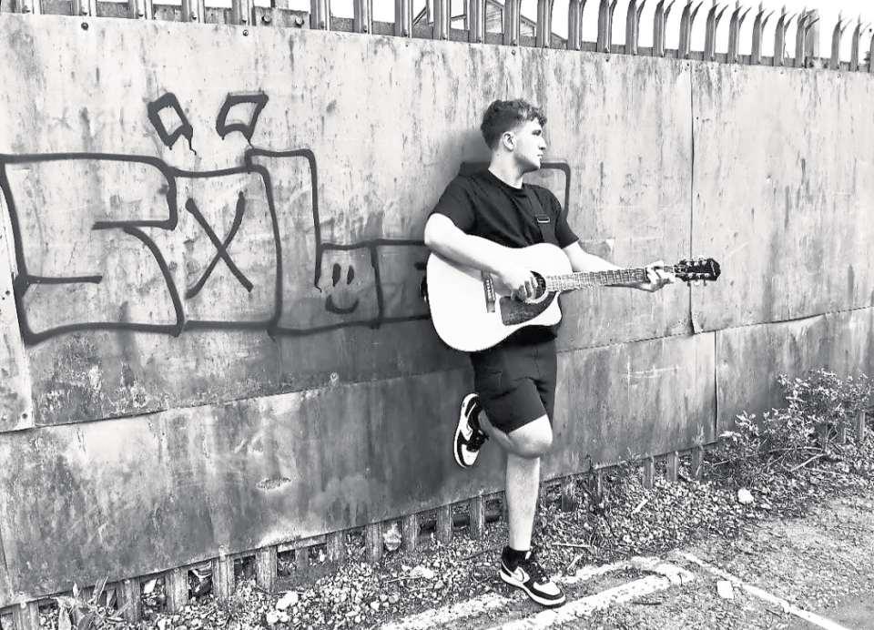 Jim takes to the stage for charity gig