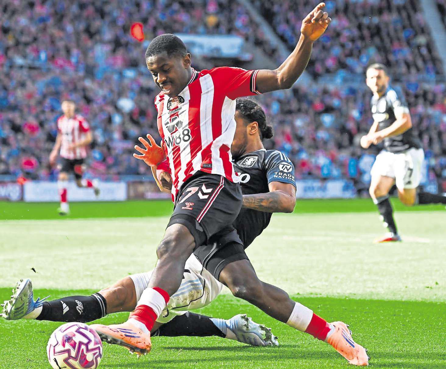 Le Bris hopeful Cats duo will be passed fit to face Wolves