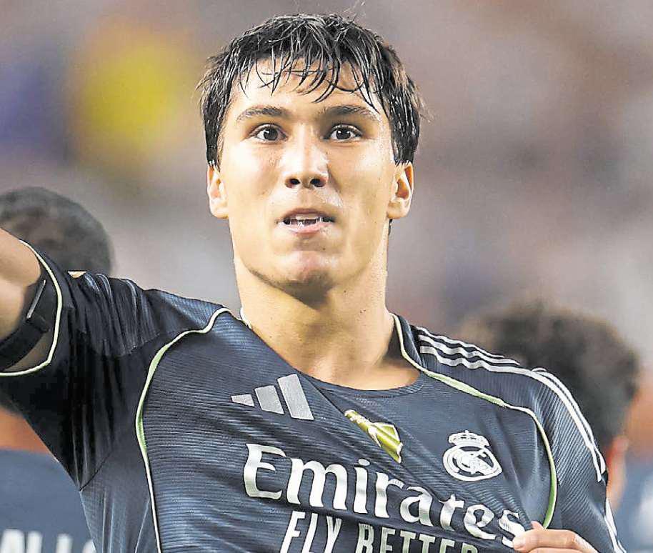 Black Cats contact Real Madrid for £17.6m striker