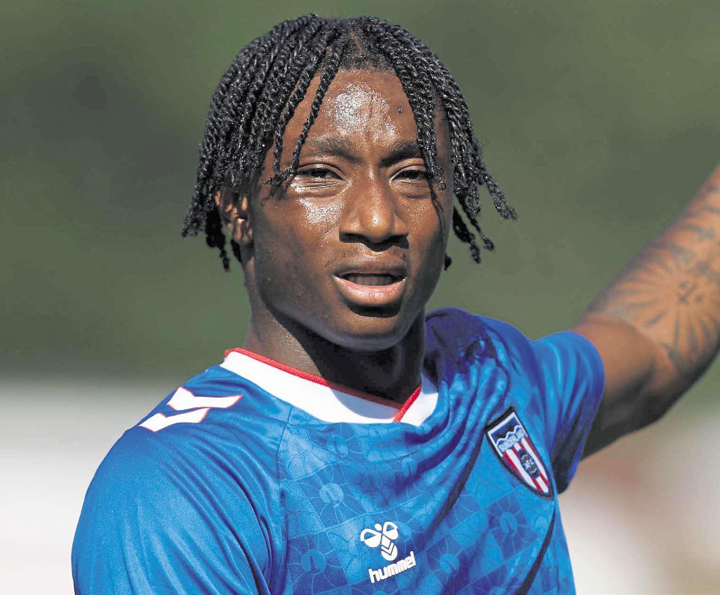 Mundle back in contention to boost Cats for Cherries clash