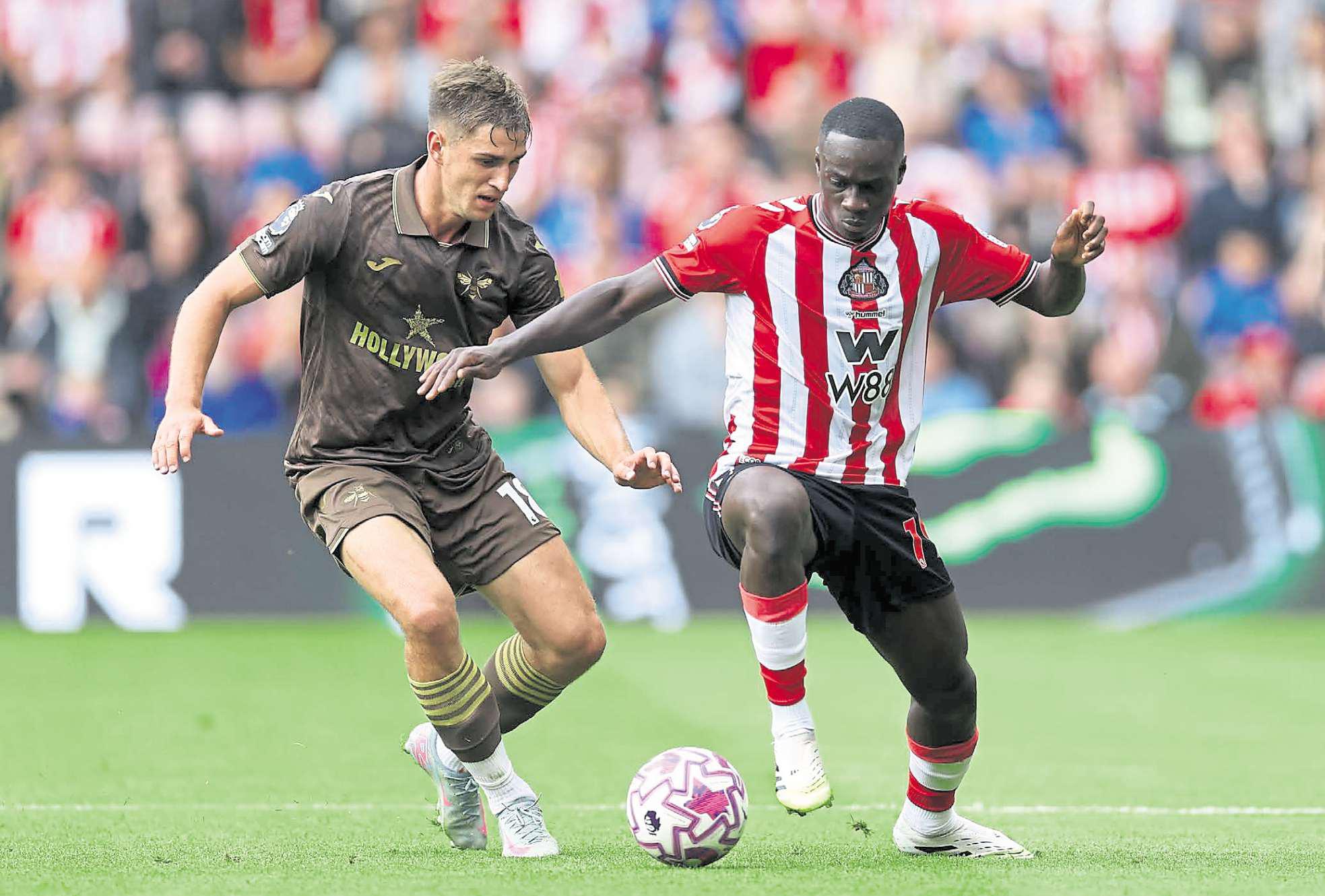 Cats boss issues Reinildo and Diarra updates ahead of Wear-Tyne derby