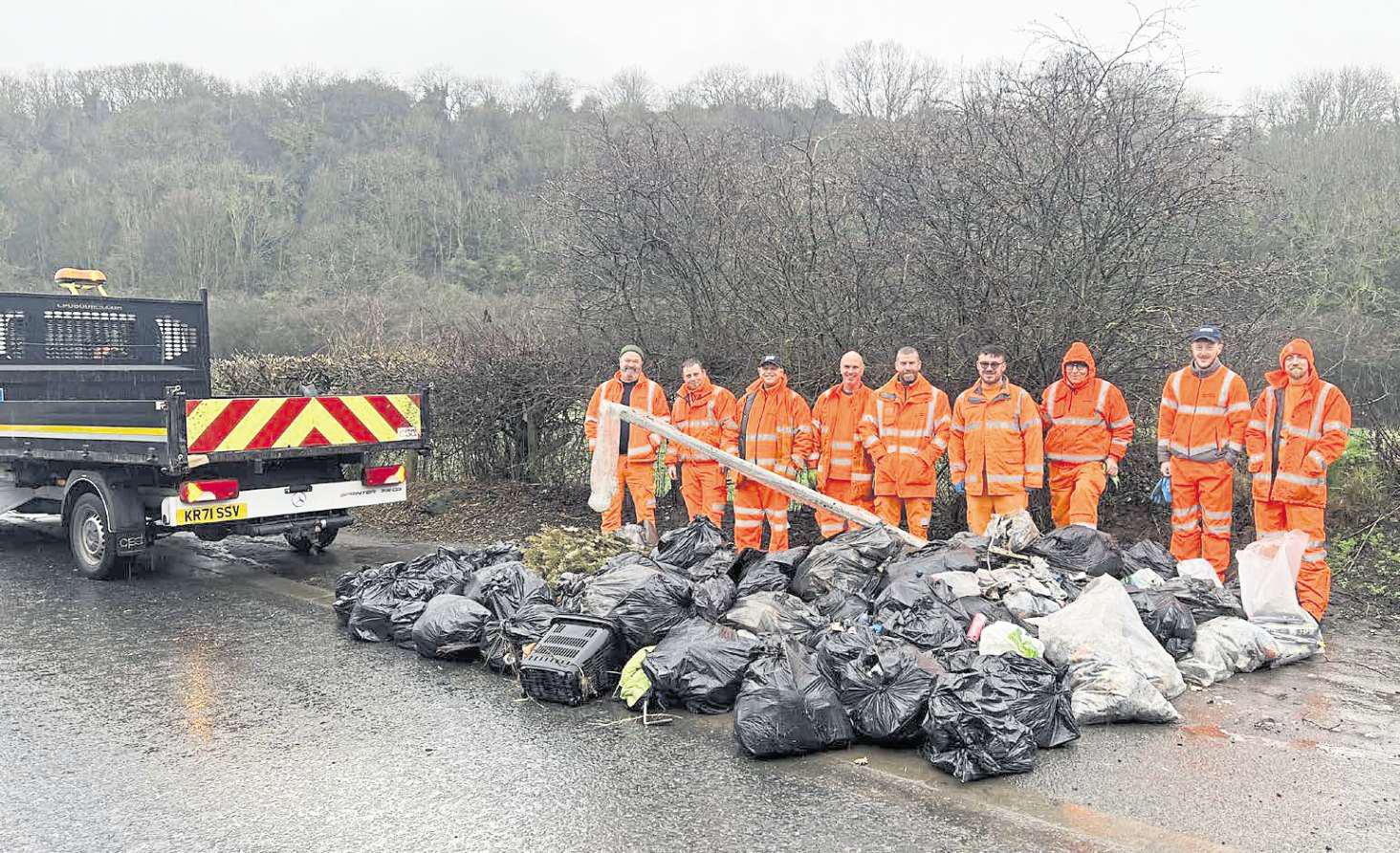 Major city road closed to clean up drivers' rubbish