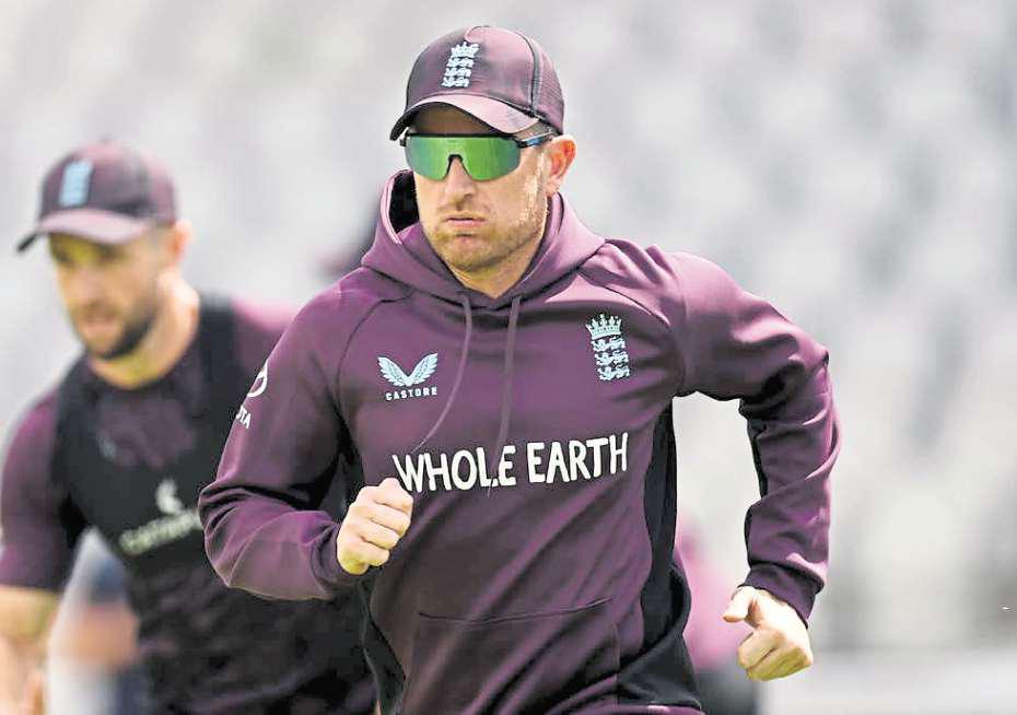 Dawson to make his England Test return replacing Bashir