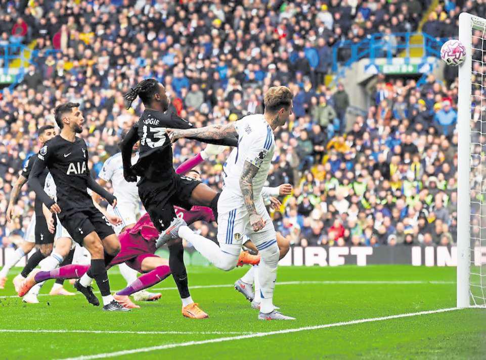 Spurned opportunities leave door open for Tottenham...