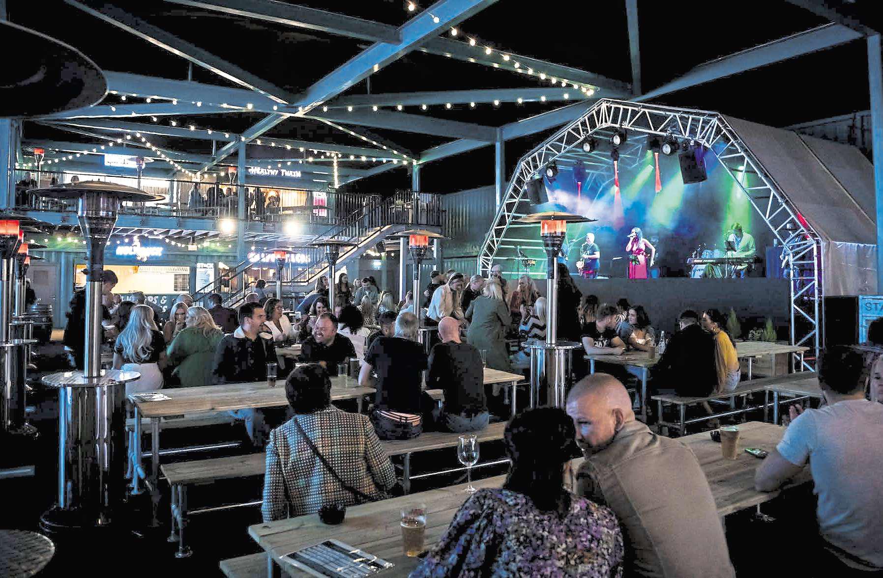 Leeds hospitality sector unites to oppose market development