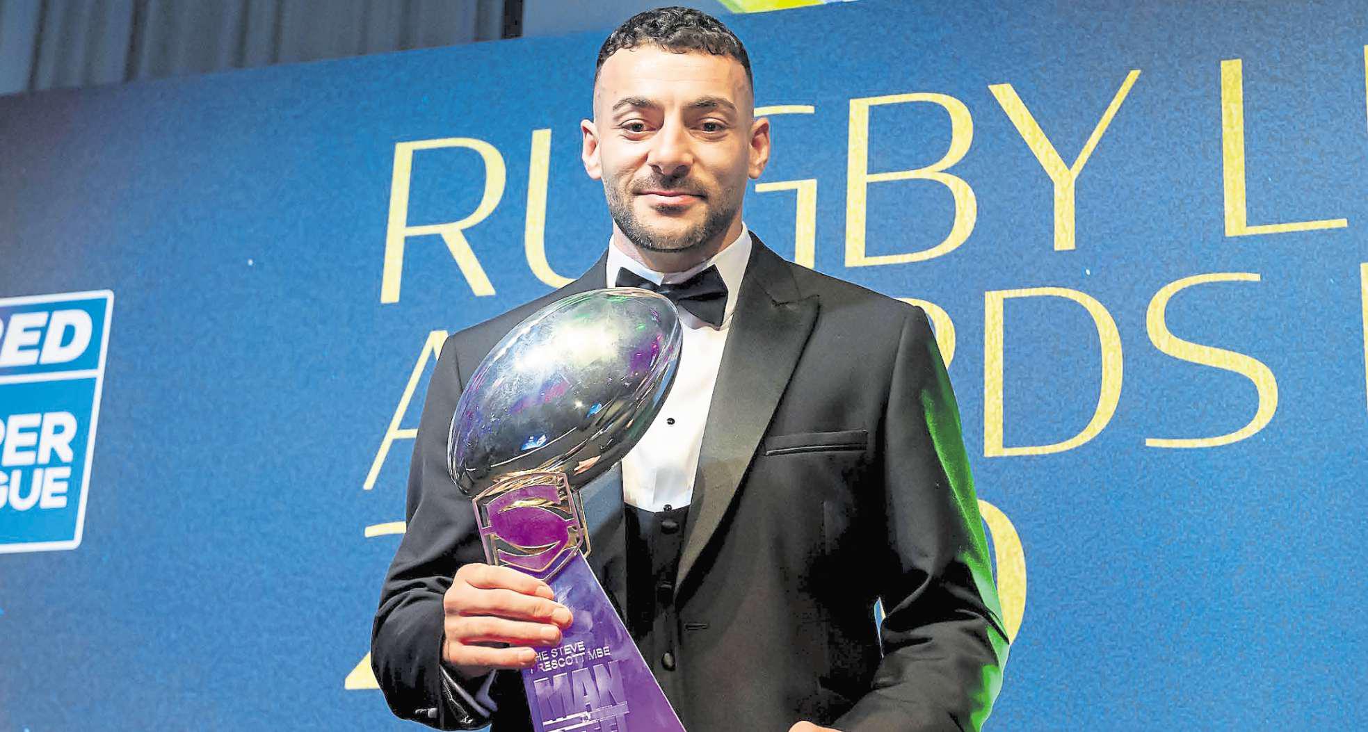 Rhinos star Connor reveals his pride after lifting 2025 Man of Steel award