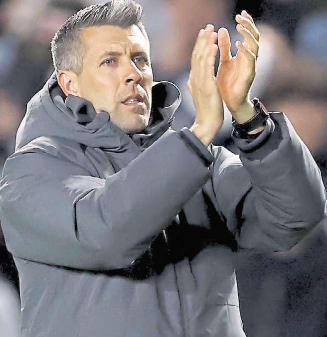 Ex-Leeds boss seals return to Hornets hotseat